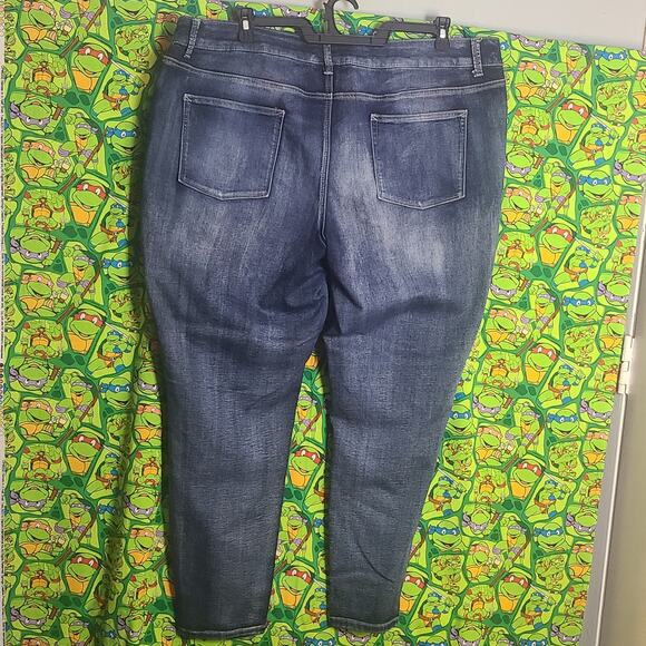 WOMEN'S Maurices WITH HOLE ON THE Legs size 24 regular. - Picture 10 of 10